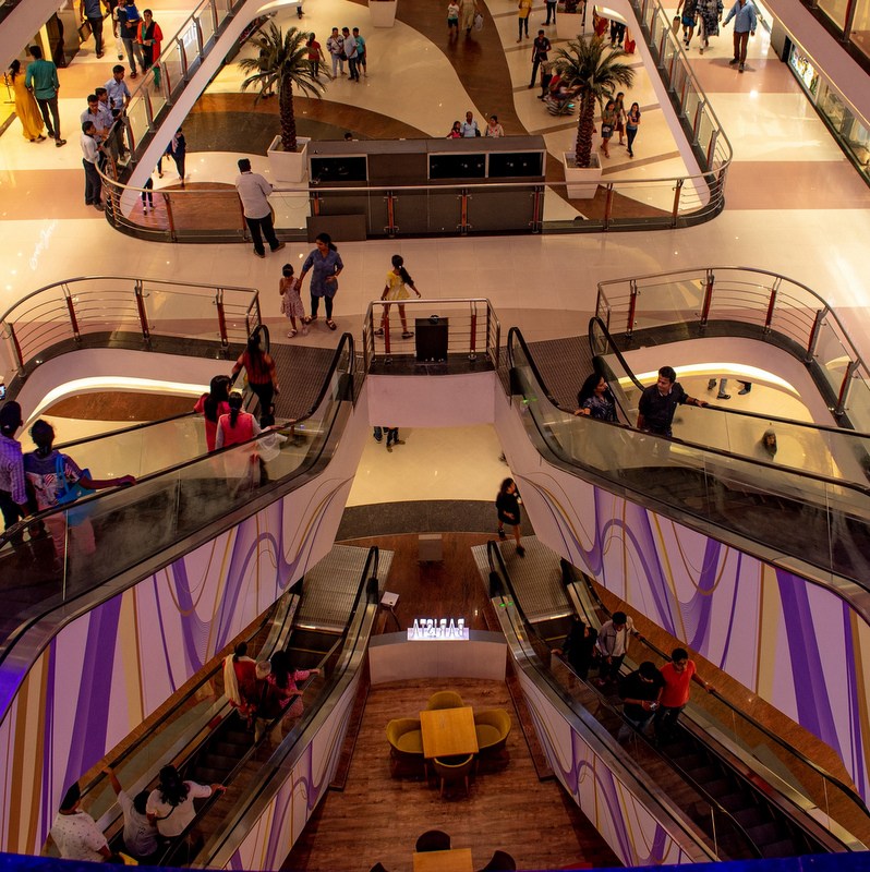 Survey reveals that US consumers feel least safe in shopping malls