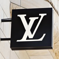 Foundation Louis Vuitton opens doors to the public 