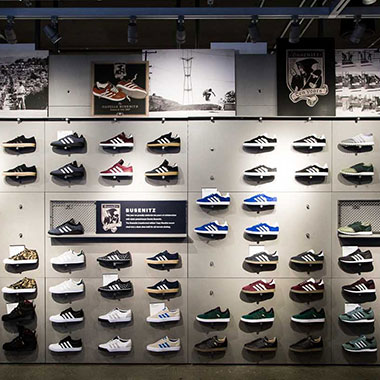 Footwear stores should focus on the customer's experience