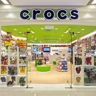 shopping crocs