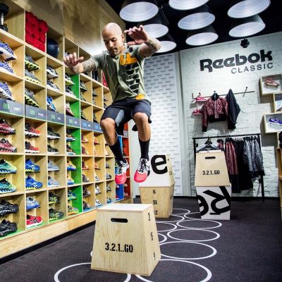 jeg er syg Postkort Final ABG teams up with JD Group to expand Reebok