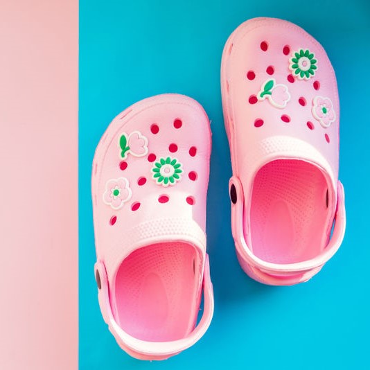 Crocs aims at 5 billion US dollars sales 