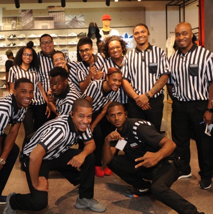 Net income bounces by more than 850% at Foot Locker