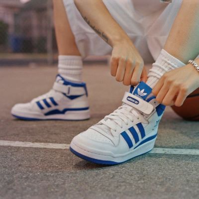 Locker and adidas sign partnership