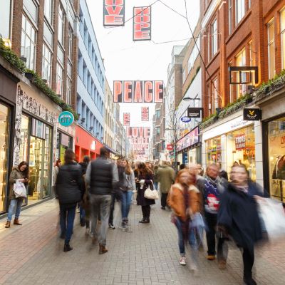 Consumer confidence in the UK drops in the second half of 2021