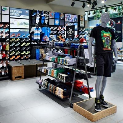 Foot Locker to buy two shoe store chains for $1.1 bln