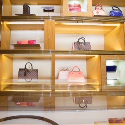 Chinese luxury retail rebounds