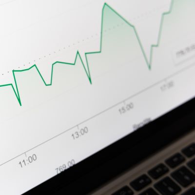 Yue Yuen first quarter revenue decreases Yue Yuen first quarter revenue decreases