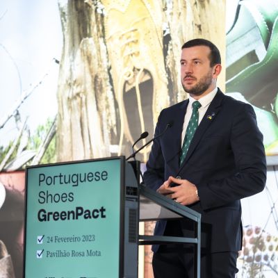 EU Commissioner Virginijus Sinkevičius applauds the Portuguese Shoes Green Pact initiative 