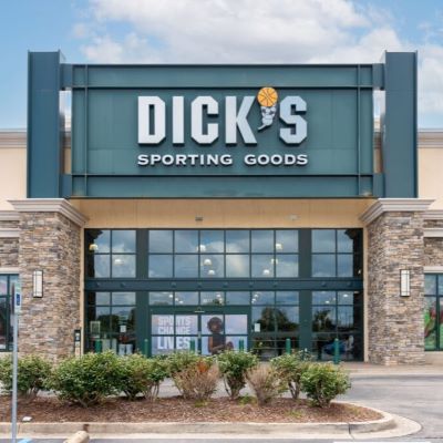 Dick’s Sporting Goods to acquire Foot Locker for 2.4 billion USD