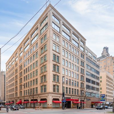 Saks Global lays off hundreds of people Saks Global lays off hundreds of people