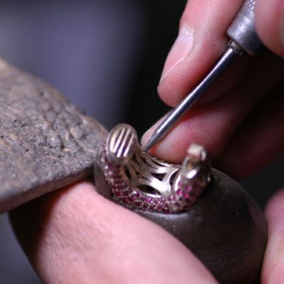 Kering to acquire Raselli Franco Group in staged deal