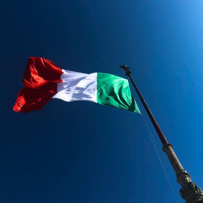 Italian footwear exports grow in volume but shrink in value