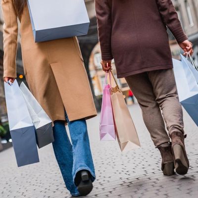 US retail body reports higher imports, sales growth and early back-to-school season