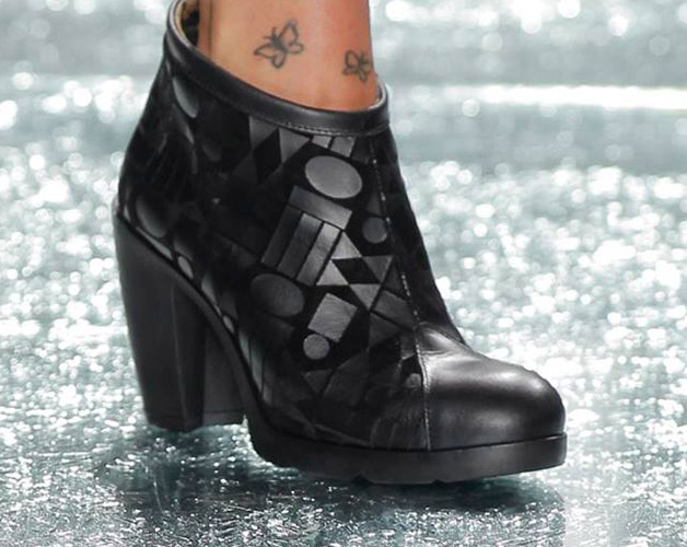 Footwear brands cat walking at Portugal Fashion - Fly London Footwear brands cat walking at Portugal Fashion - Fly London